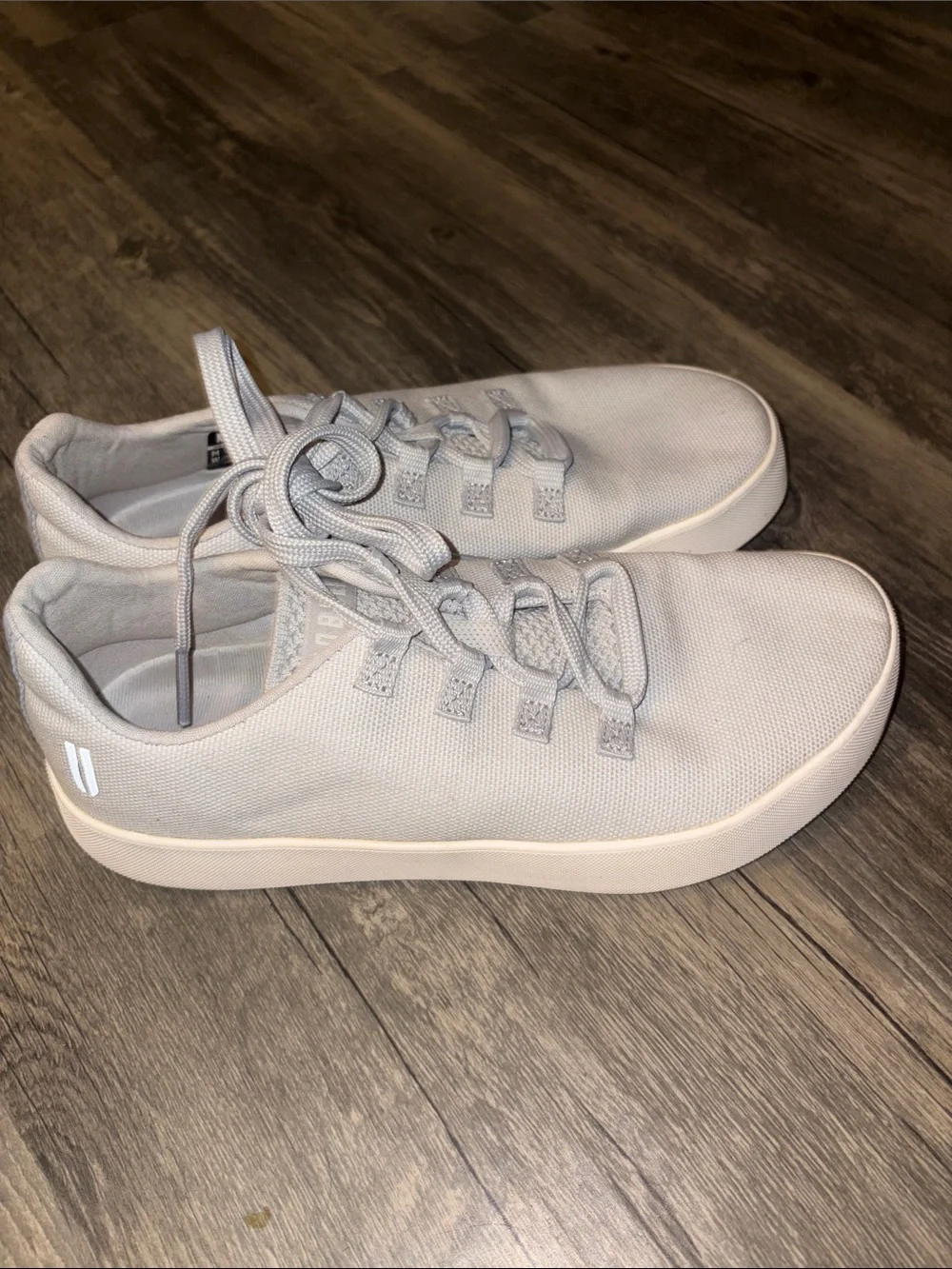 NO BULL canvas trainers - like new  Mens 8 woman’s 9.5